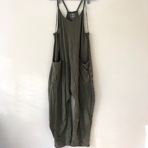 Fp Movement Women's Hot Shot Jumpsuit In Midnight Jade Size M - Picture 3 of 7